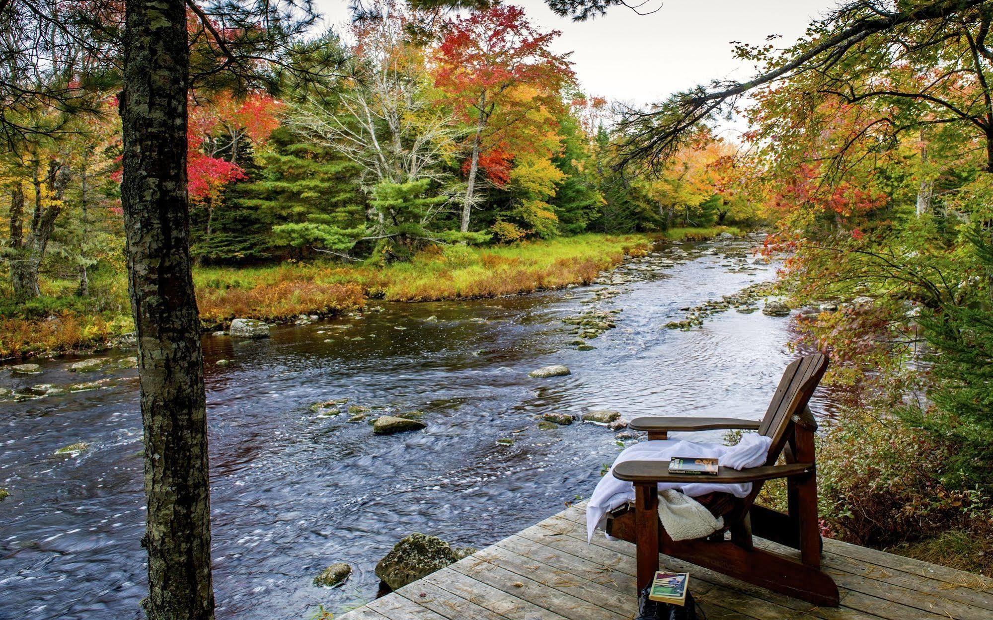 Trout Point Lodge Of Nova Scotia East Kemptville Exterior foto