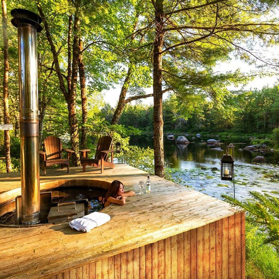 Trout Point Lodge Of Nova Scotia East Kemptville Exterior foto